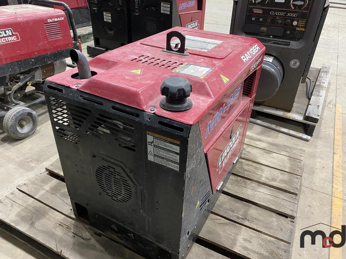 Lincoln Ranger 330MPX Welder